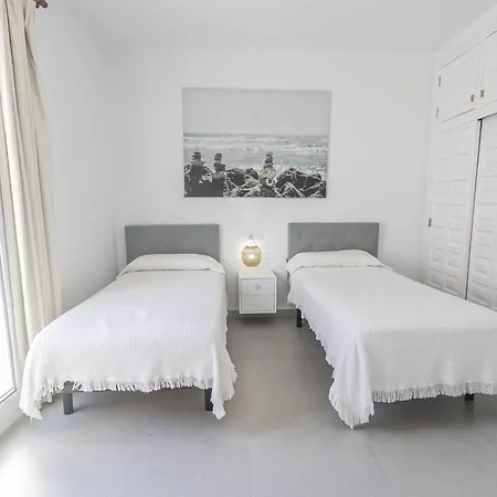 Canovas - Casa Bajamar 36 Con Piscina Hébergement de vacances