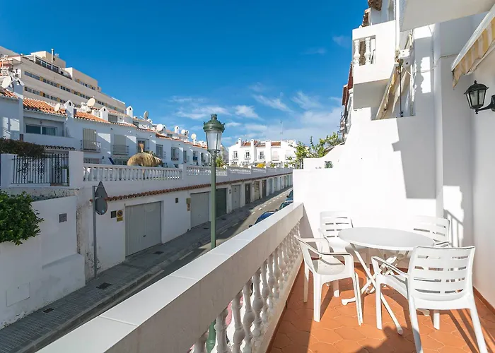 Holiday home Canovas - Casa Bajamar 36 Con Piscina Nerja